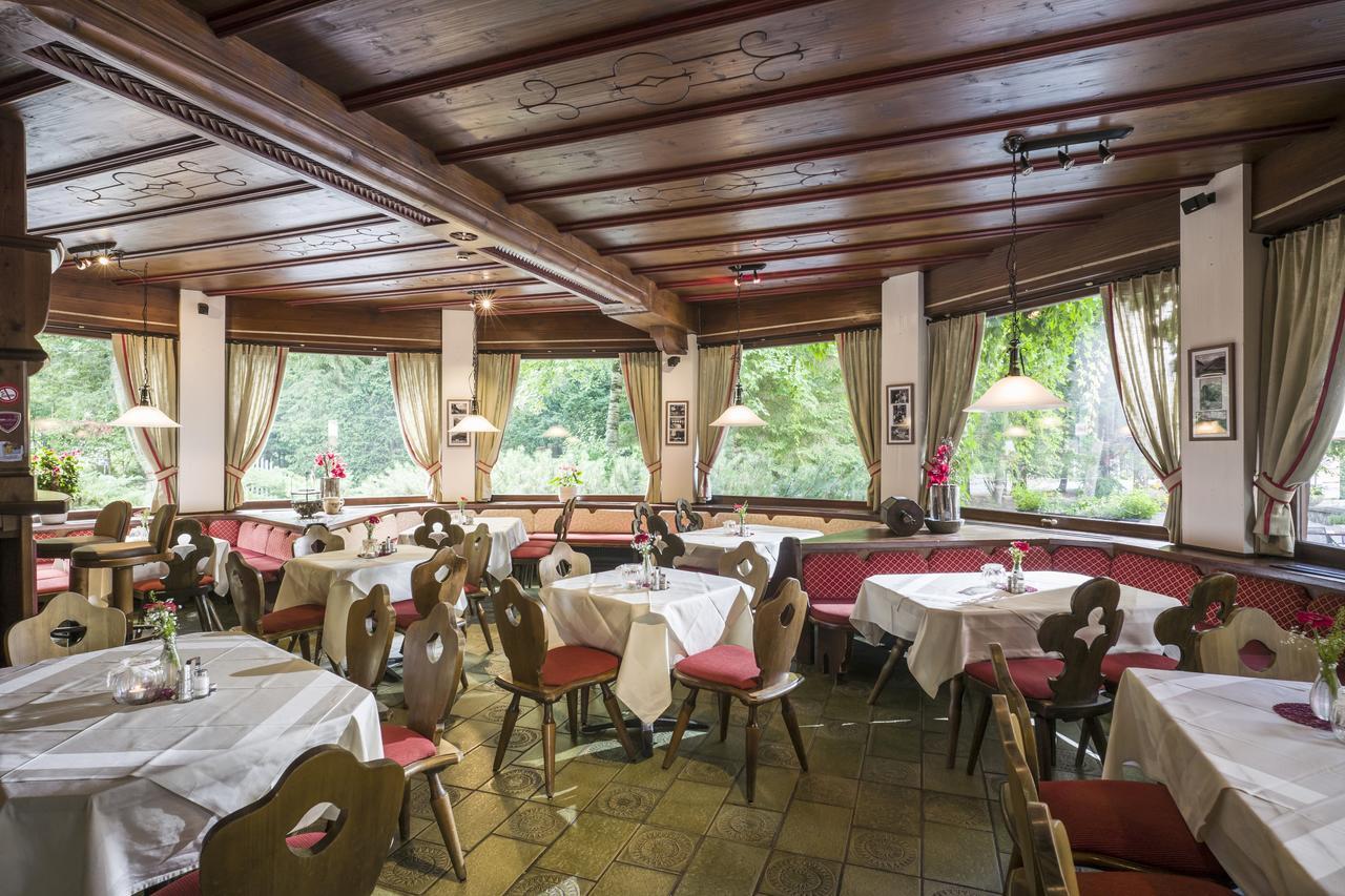 Gasthof Restaurant Waldcafe Mayrhofen Bagian luar foto